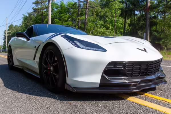 2015 Chevrolet Corvette Stingray Z51 Coupe — photo 5