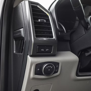 2017 Ford F-550 Super Duty XLT 4×4 Grid Camper — photo 59