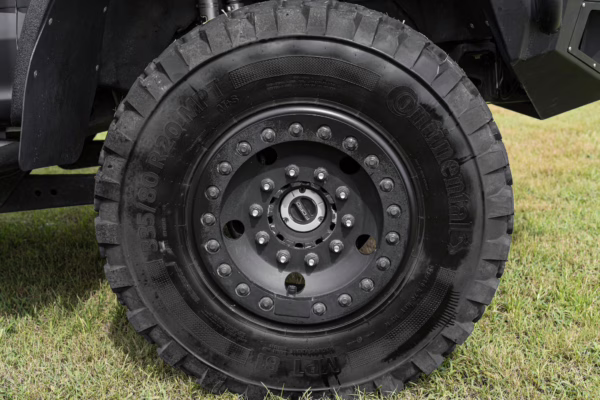 2017 Ford F-550 Super Duty XLT 4×4 Grid Camper — photo 20