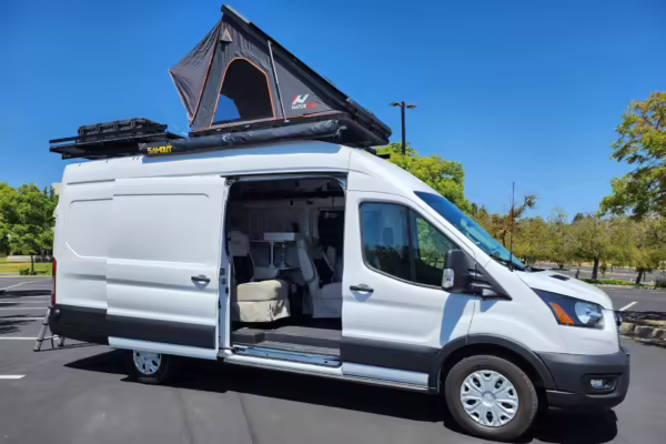 2022 Ford E-Transit 350