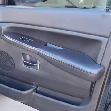 2009 Jeep Grand Cherokee SRT8 — photo 37