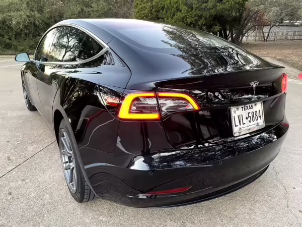 2018 Tesla Model 3 Mid Range RWD — photo 37