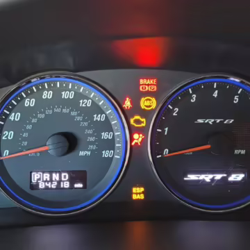 2009 Jeep Grand Cherokee SRT8 — photo 34