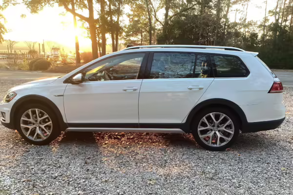 2018 Volkswagen Golf Alltrack SEL — photo 20