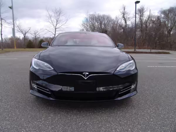2016 Tesla Model S 90D — photo 9