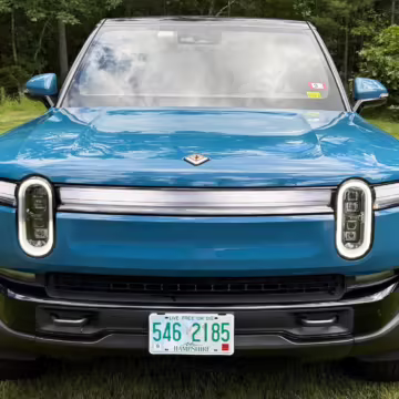 2025 Rivian R1S Adventure Edition — photo 4