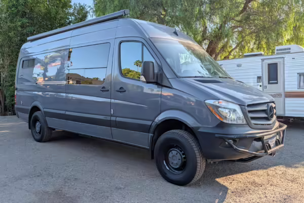 2017 Mercedes-Benz Sprinter 2500 4×4