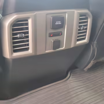 2015 Ford F-150 Lariat 4×4 — photo 24