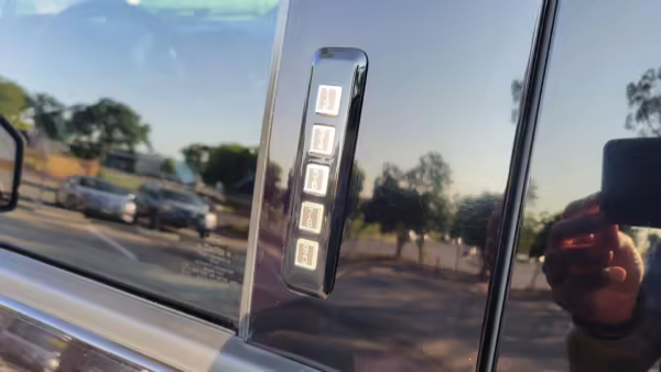 2015 Ford F-150 Lariat 4×4 — photo 10