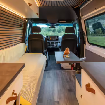 2021 Mercedes-Benz Sprinter 2500 — photo 32