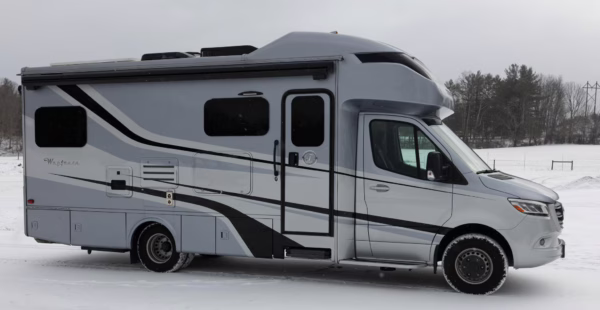 2020 Mercedes-Benz Sprinter 3500XD Tiffin Wayfarer 25QW Motorhome — photo 7