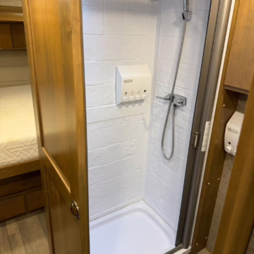 2020 Mercedes-Benz Sprinter 3500XD Tiffin Wayfarer 25QW Motorhome — photo 55