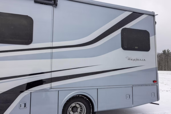 2020 Mercedes-Benz Sprinter 3500XD Tiffin Wayfarer 25QW Motorhome — photo 17