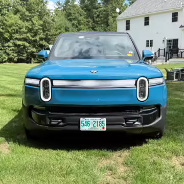 2025 Rivian R1S Adventure Edition — photo 7