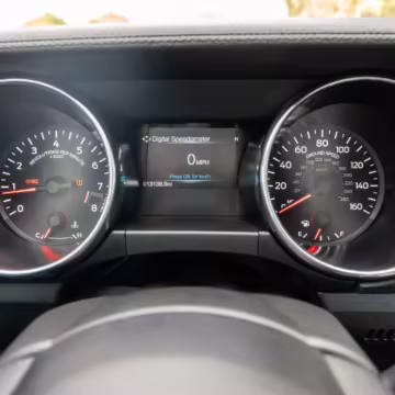 2018 Ford Mustang GT Coupe Premium — photo 33