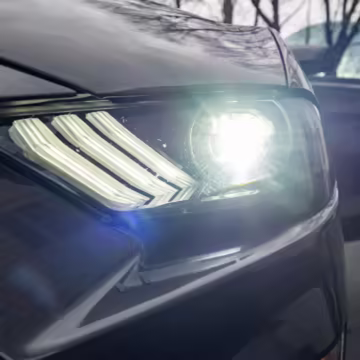 2018 Ford Mustang GT Coupe Premium — photo 17