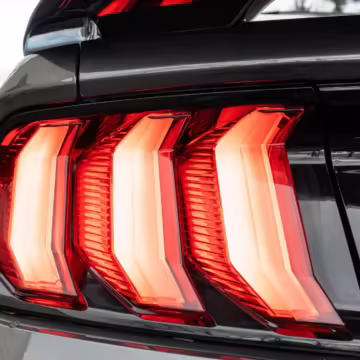 2018 Ford Mustang GT Coupe Premium — photo 22