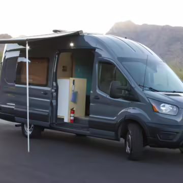 2021 Ford Transit 250 — photo 17