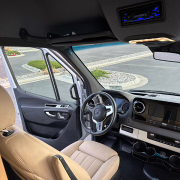 2021 Mercedes-Benz Sprinter 2500 Airstream Interstate 19 Tommy Bahama Edition 4×4 — photo 19