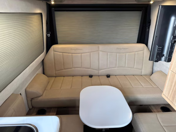 2021 Mercedes-Benz Sprinter 2500 Airstream Interstate 19 Tommy Bahama Edition 4×4 — photo 35