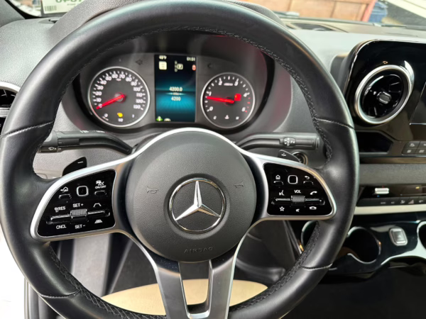 2021 Mercedes-Benz Sprinter 2500 Airstream Interstate 19 Tommy Bahama Edition 4×4 — photo 33