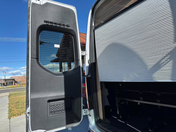 2021 Mercedes-Benz Sprinter 2500 Airstream Interstate 19 Tommy Bahama Edition 4×4 — photo 34