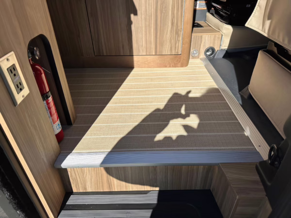 2021 Mercedes-Benz Sprinter 2500 Airstream Interstate 19 Tommy Bahama Edition 4×4 — photo 50