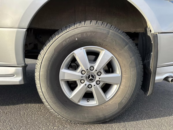 2021 Mercedes-Benz Sprinter 2500 Airstream Interstate 19 Tommy Bahama Edition 4×4 — photo 8