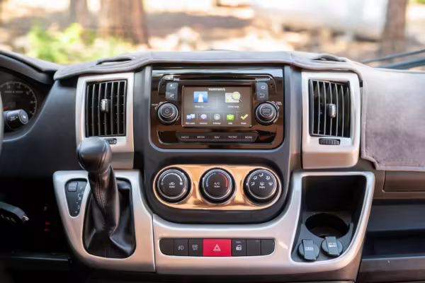 2015 Ram ProMaster 3500 Winnebago Travato — photo 42