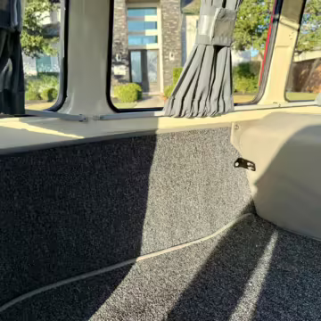 1975 Volkswagen Bus — photo 36