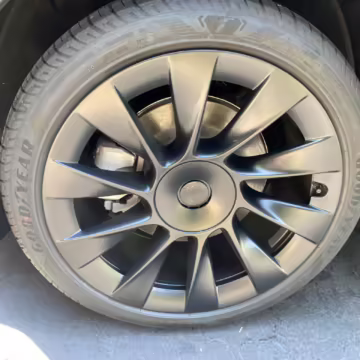 2022 Tesla Model Y Long Range AWD — photo 24