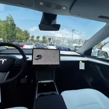2022 Tesla Model Y Long Range AWD — photo 62