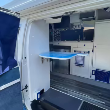 2000 Dodge Ram Van B3500 — photo 68