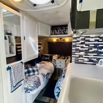 2000 Dodge Ram Van B3500 — photo 79