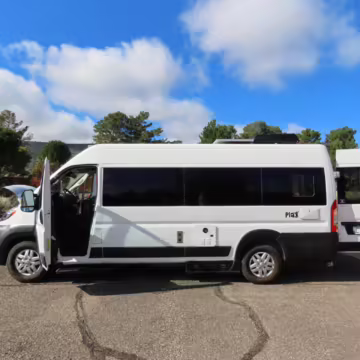 2021 Ram 3500 ProMaster Cargo Extended High Roof — photo 5