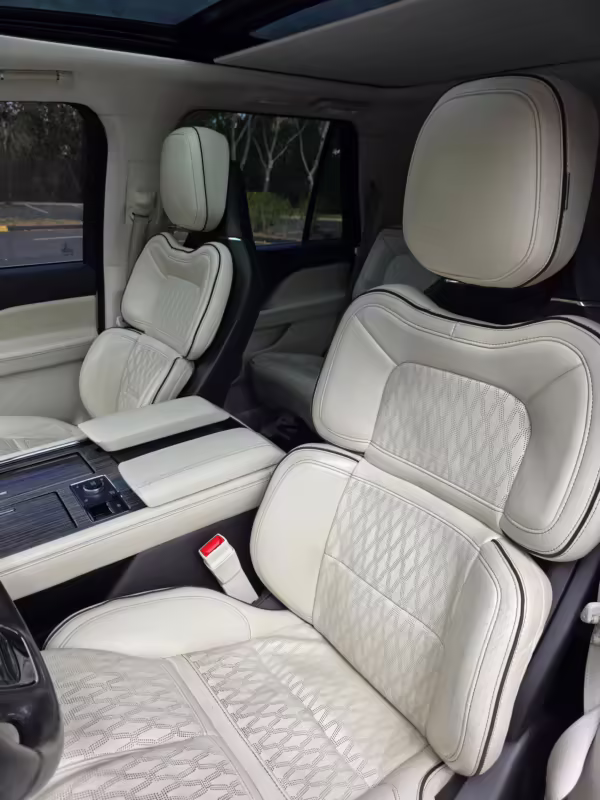 2018 Lincoln Navigator Black Label — photo 51