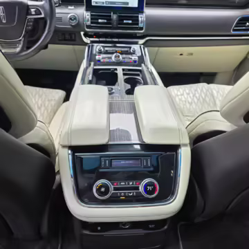 2018 Lincoln Navigator Black Label — photo 59