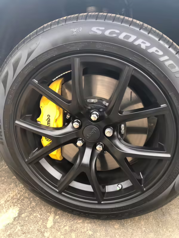 2018 Jeep Grand Cherokee Trackhawk — photo 25