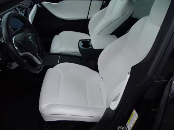 2016 Tesla Model S 90D — photo 39