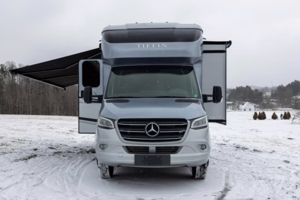 2020 Mercedes-Benz Sprinter 3500XD Tiffin Wayfarer 25QW Motorhome — photo 29