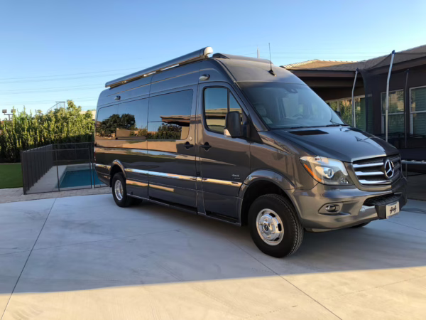 2019 Mercedes-Benz Sprinter 3500XD Roadtrek RS Adventurous — photo 2