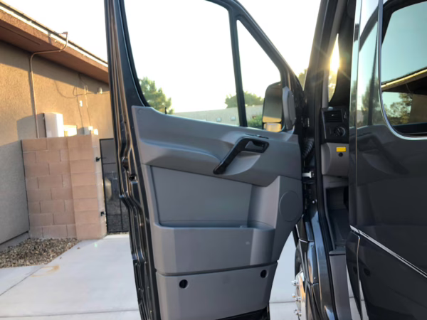 2019 Mercedes-Benz Sprinter 3500XD Roadtrek RS Adventurous — photo 37