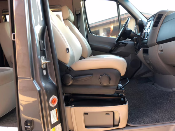 2019 Mercedes-Benz Sprinter 3500XD Roadtrek RS Adventurous — photo 45