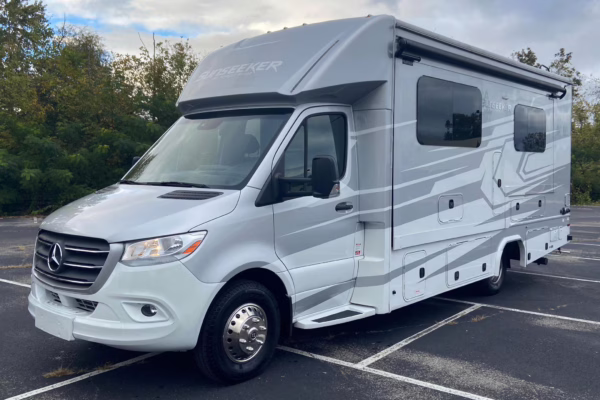 2021 Mercedes-Benz Sprinter 3500XD Sunseeker — photo 7