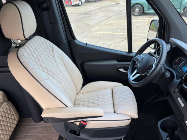 2022 Mercedes-Benz Sprinter 2500 Regency Xalta LX Tour — photo 50
