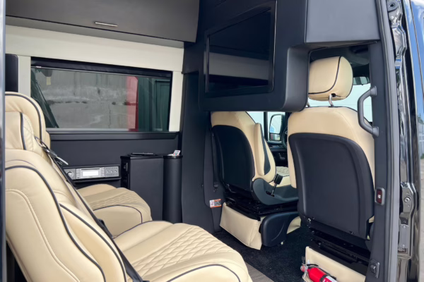 2022 Mercedes-Benz Sprinter 2500 Regency Xalta LX Tour — photo 78