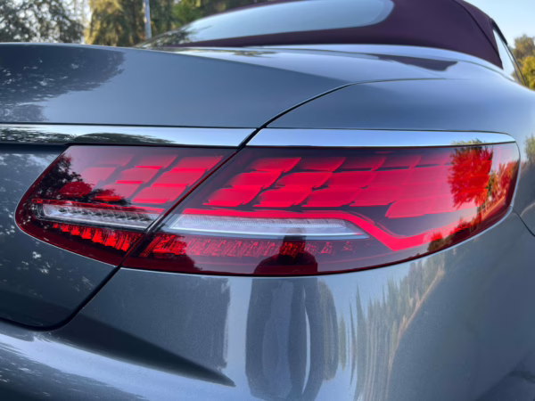 2020 Mercedes-Benz S560 Cabriolet — photo 9