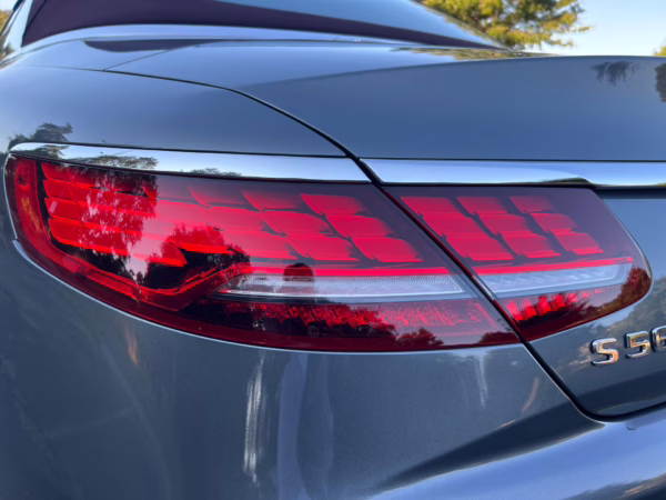 2020 Mercedes-Benz S560 Cabriolet — photo 10