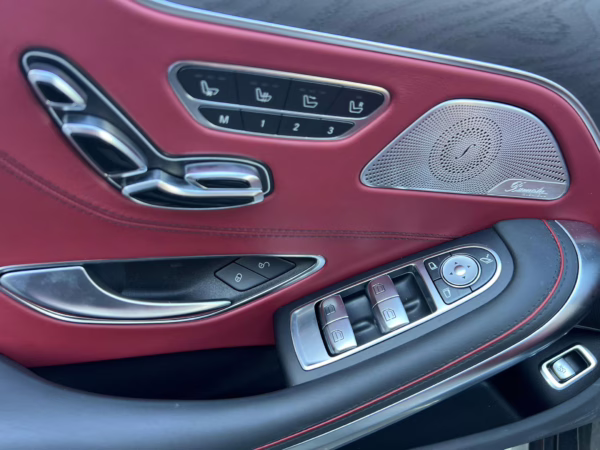 2020 Mercedes-Benz S560 Cabriolet — photo 53
