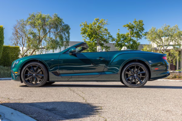 2021 Bentley Continental GTC V8 — photo 16